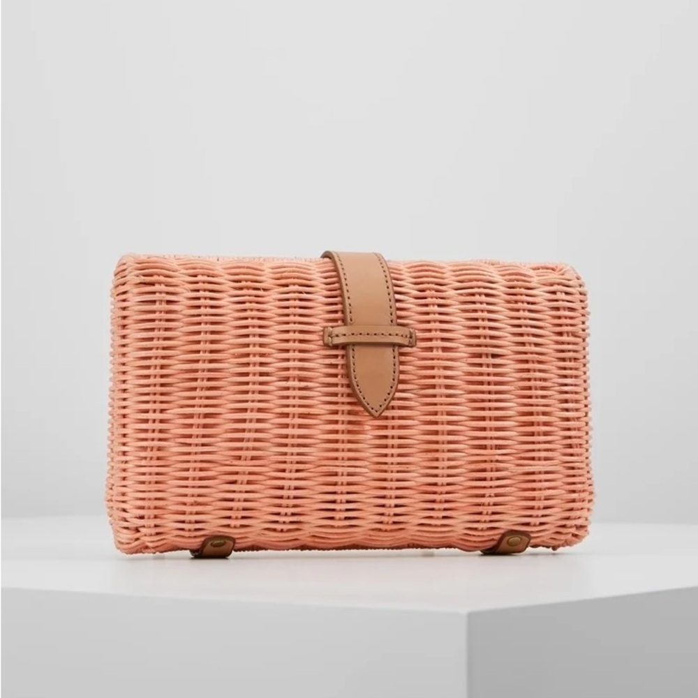 J.CREW RATTAN CLUTCH - color Neon Petal